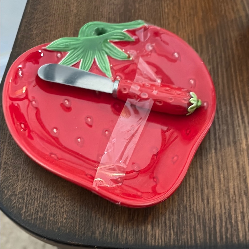 Rosenthal Netter Strawberry Shaped Plate with Spreader